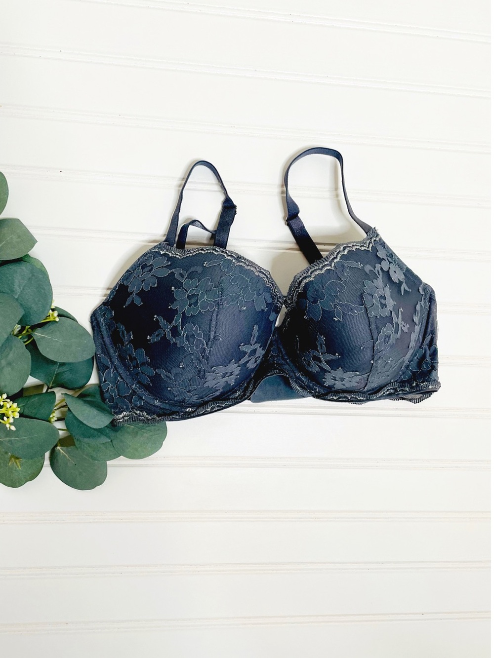 Victoria’s Secret Dream Angels Lined Demi Lace Bra